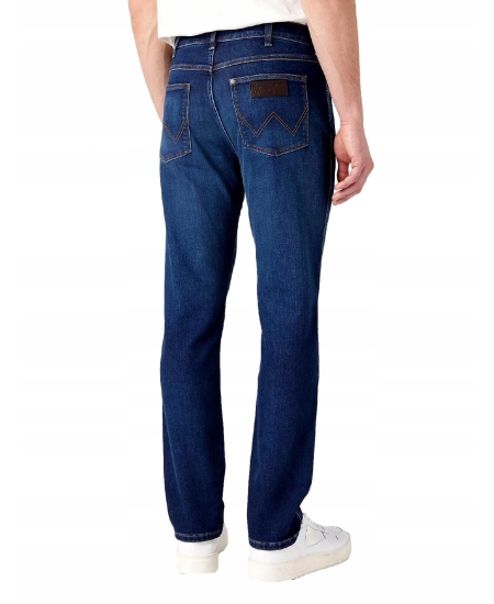 Wrangler Larston Slim Tapered W33 L32 Green Fuzz 112341427