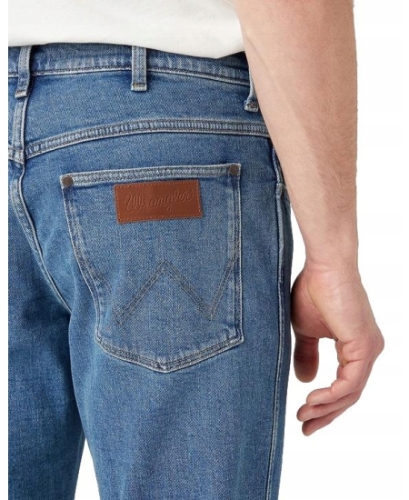 Wrangler River True Tapered W32 L32 Octane 112341402
