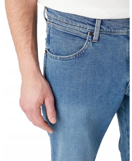 Wrangler River True Tapered W32 L32 Octane 112341402